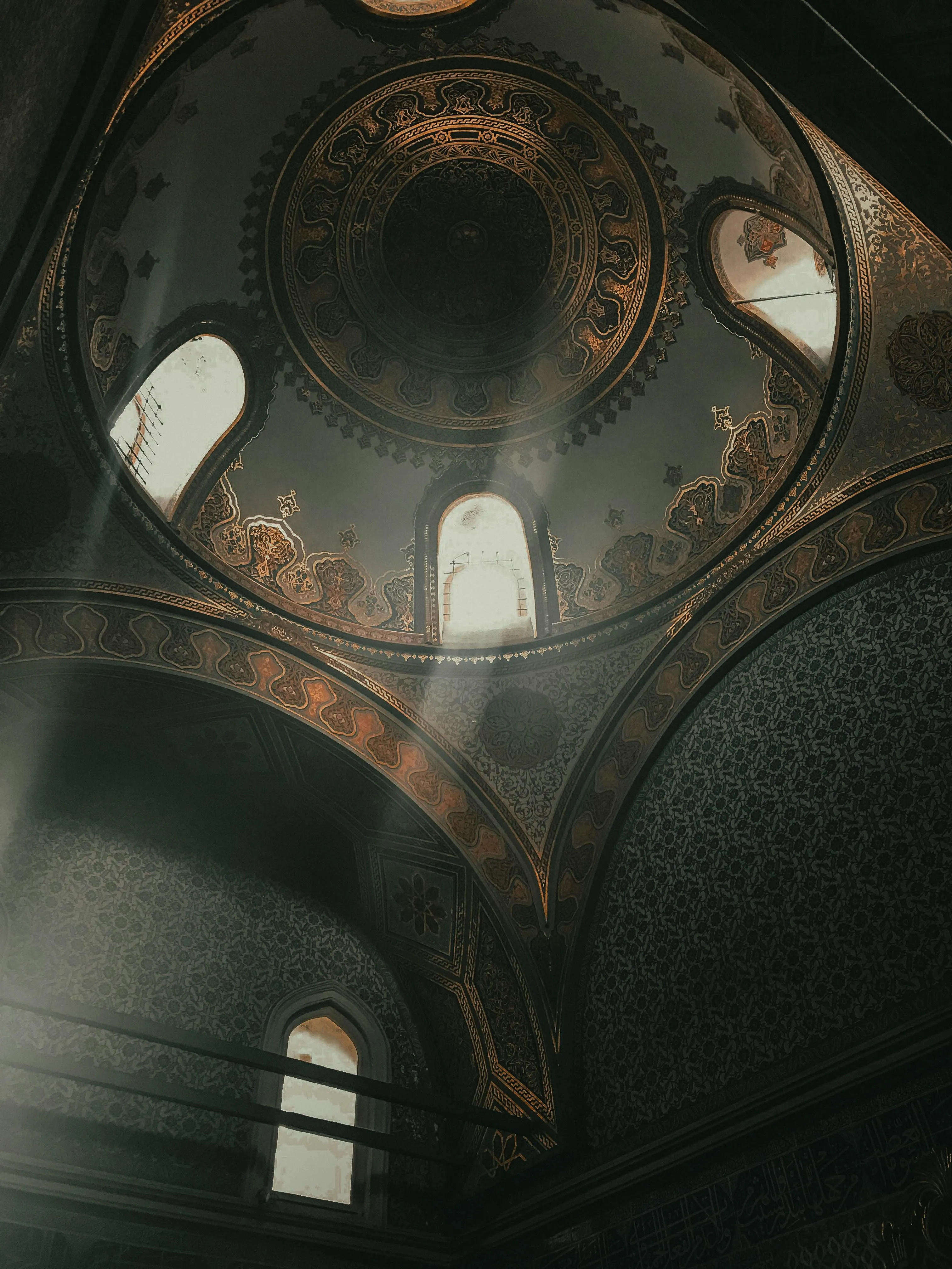In dark colours the inside of the Hagia Sophia.