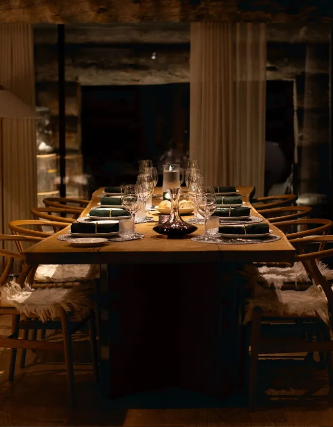 Dinner table Villa Viima.