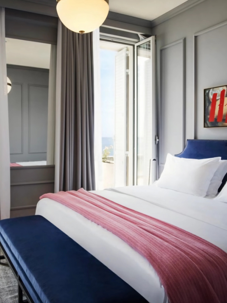 Bedroom of Hotel Excelsior.

Credits and copyright to Hotel Excelsior.