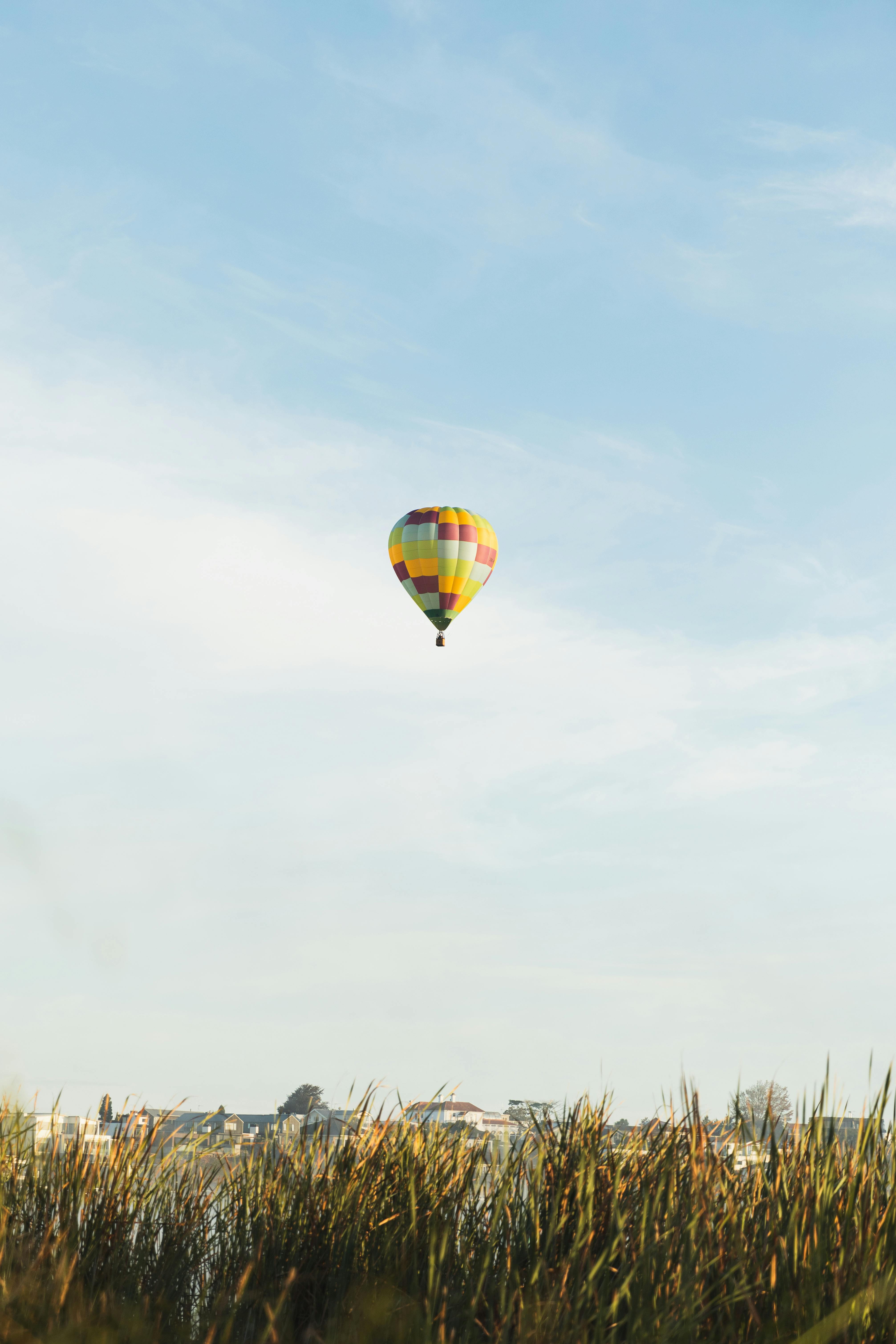 Hot air balloon.