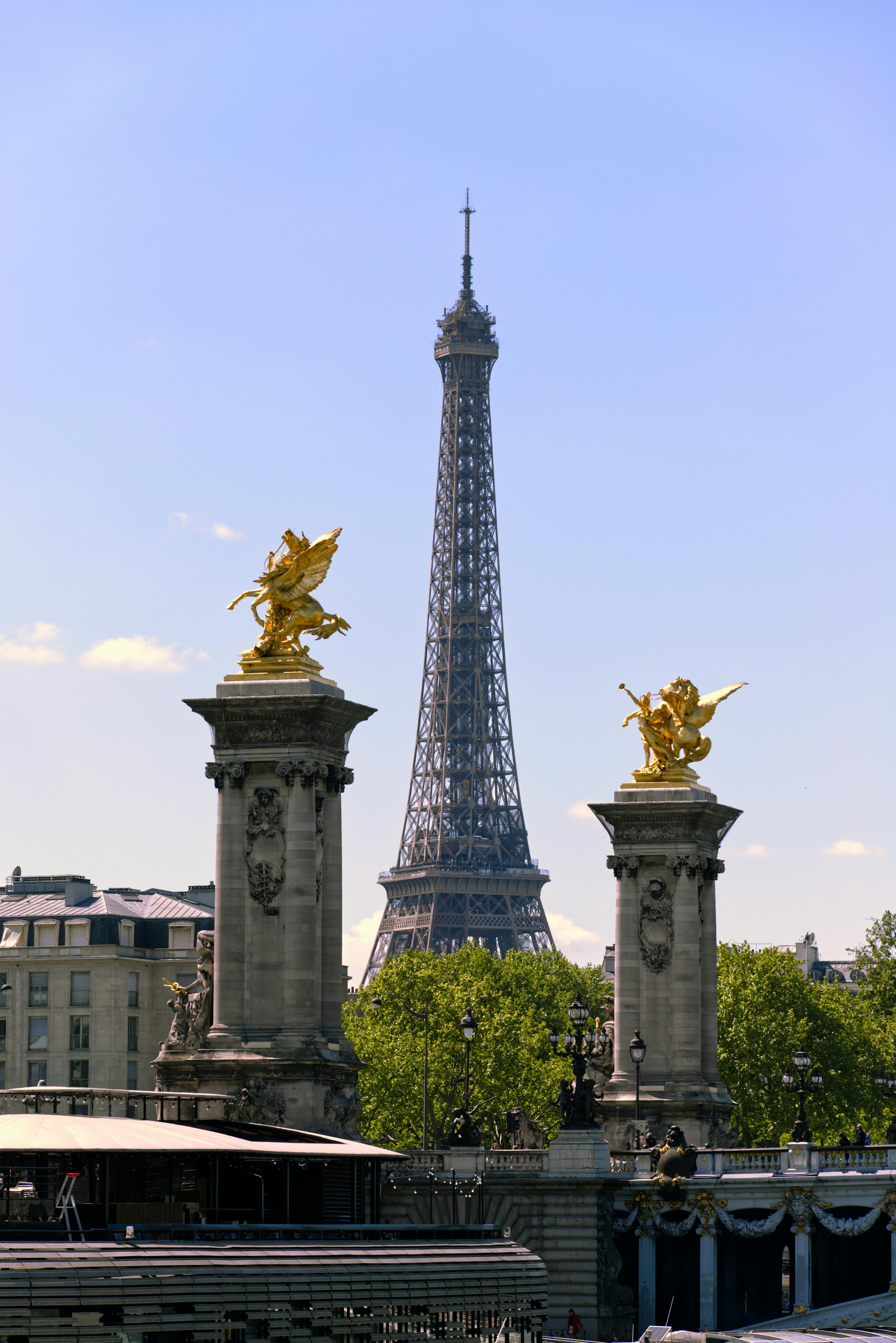 Eiffel tower.