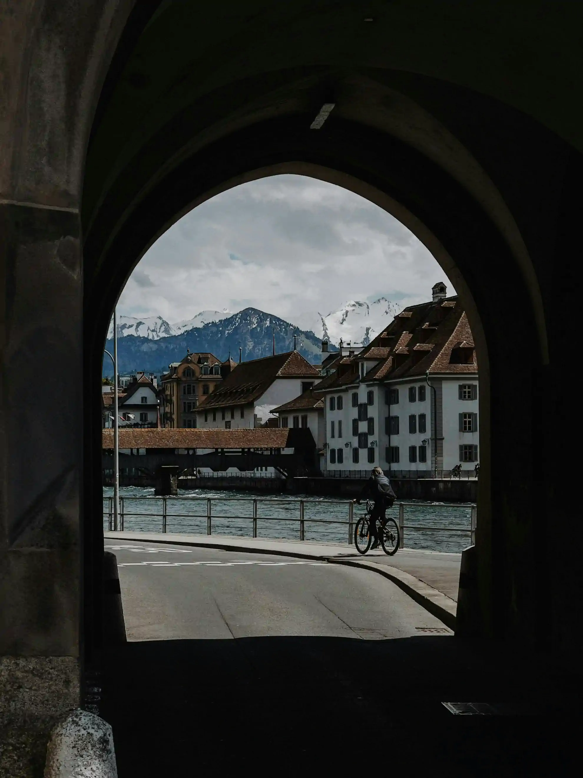 Kapellbrücke in the distance.
