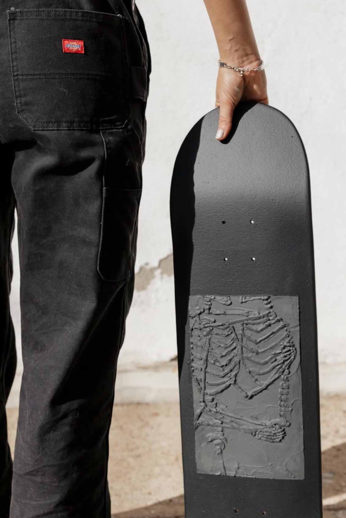 black skeatboard art