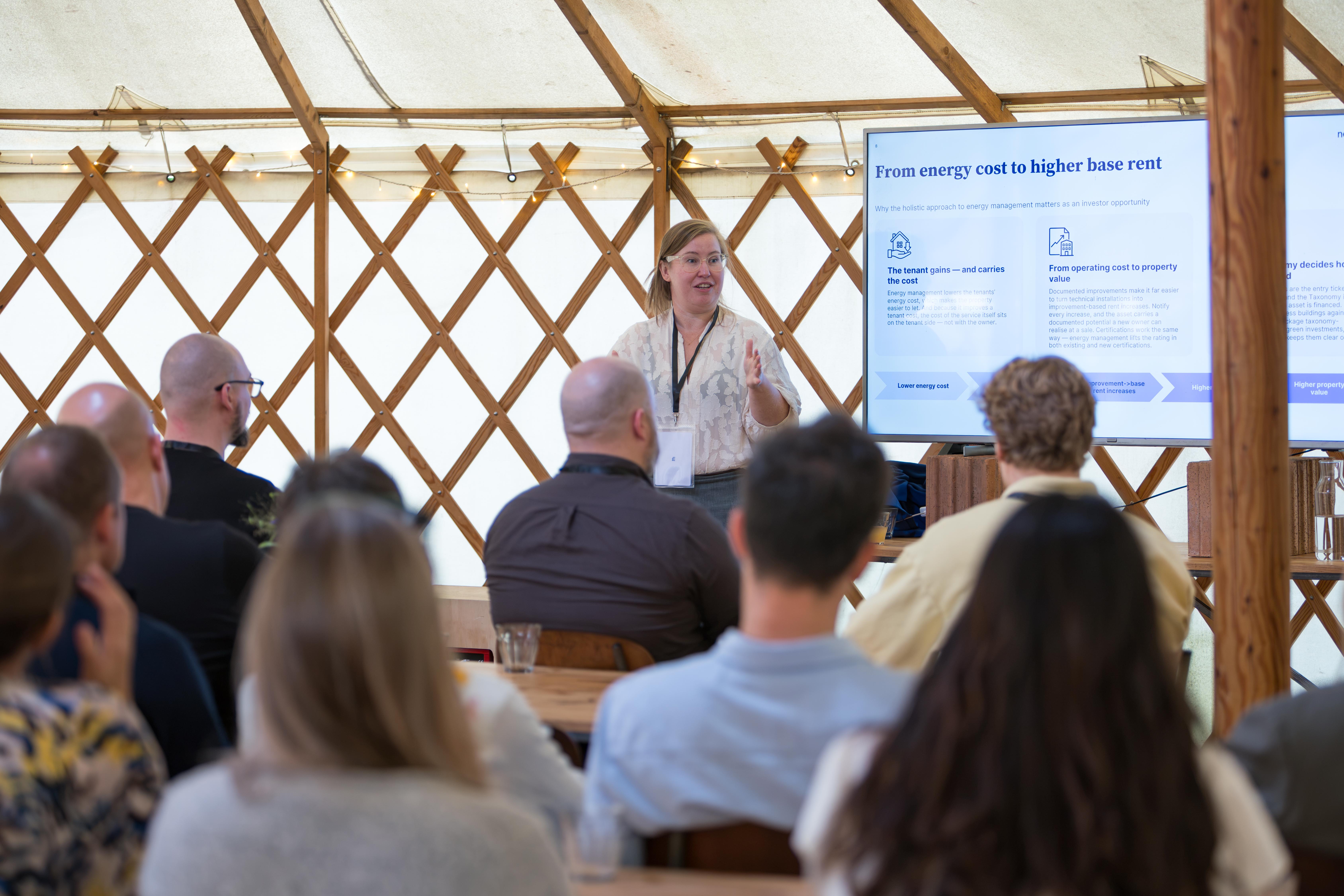 Sine Kallestrup Sørensen of Newsec speaking at the Ento Customer Summit