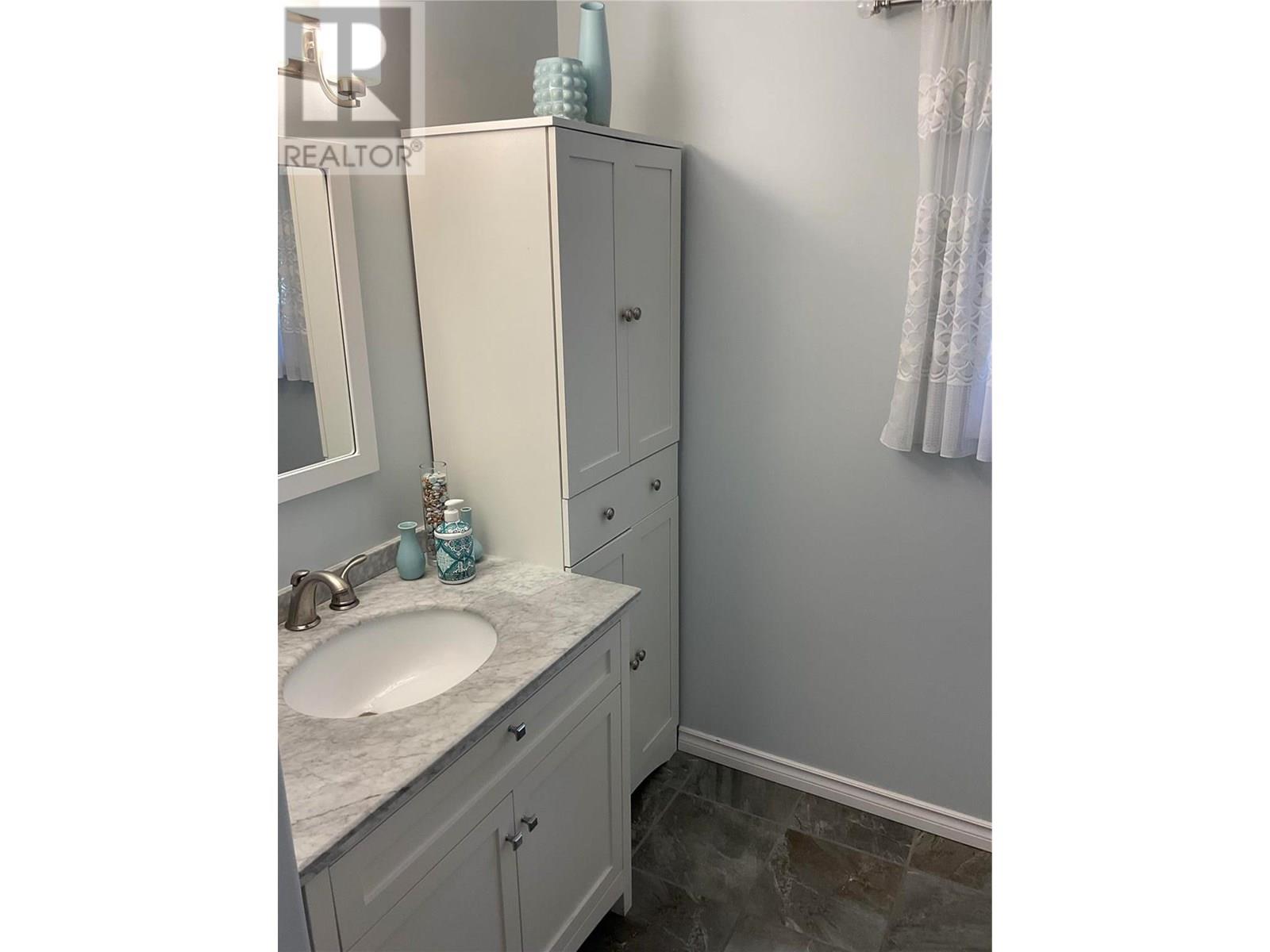 Main Bath