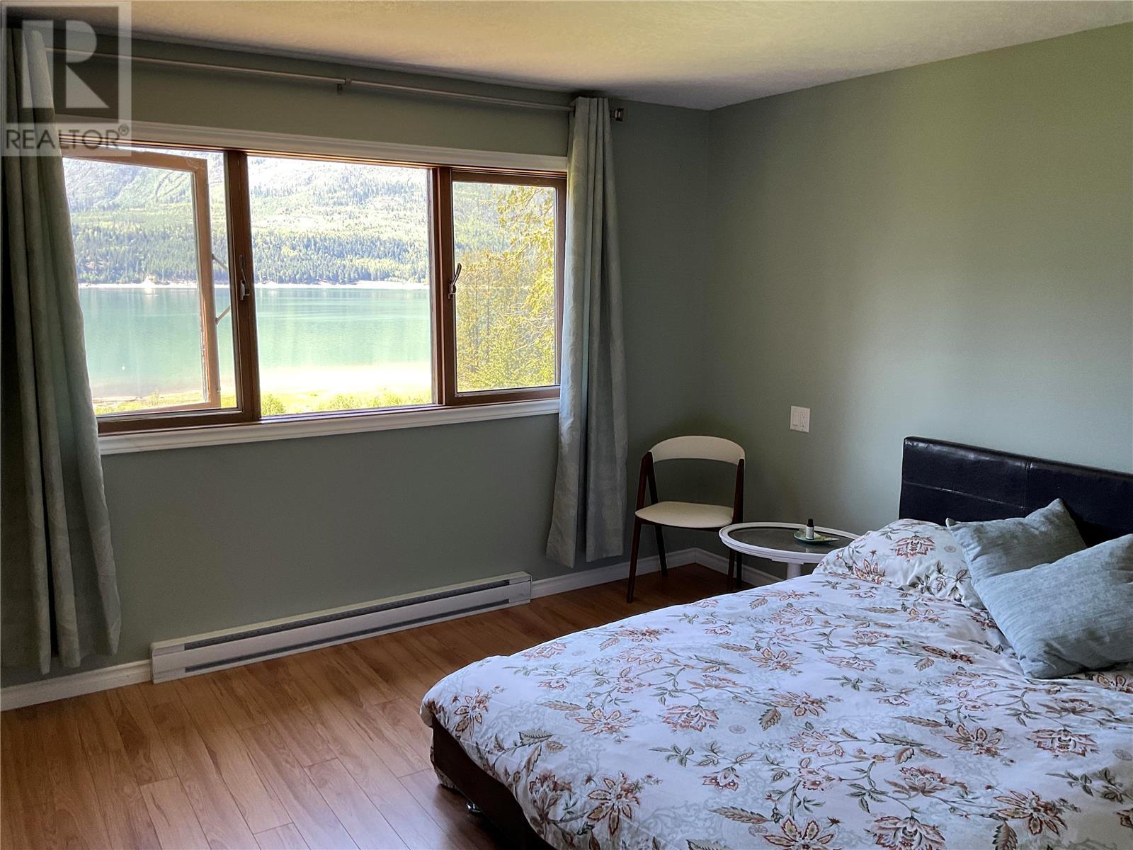 Bedroom Up