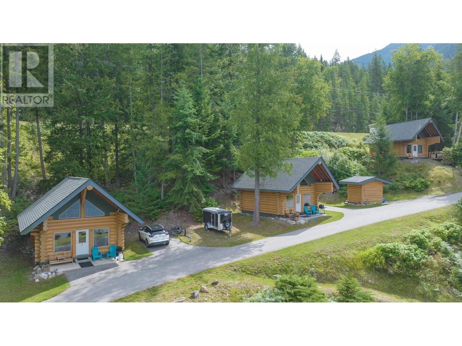 3 Cabins