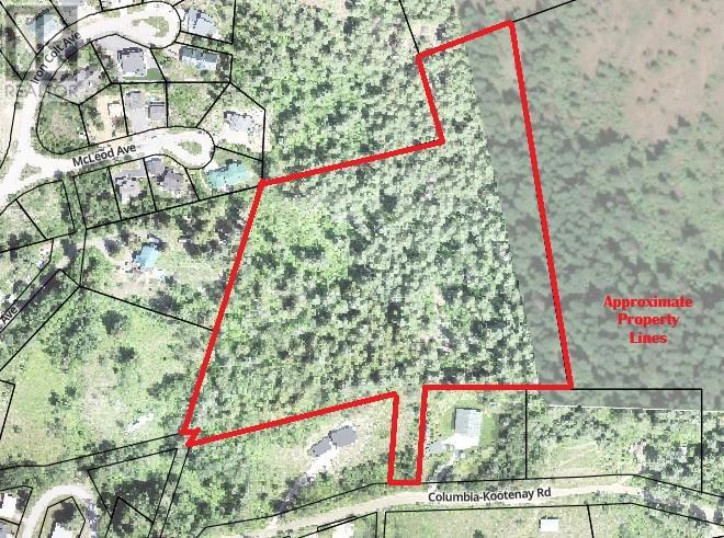 Approximate property lines. Image Sourced from City of Rossland Parcel Viewer
