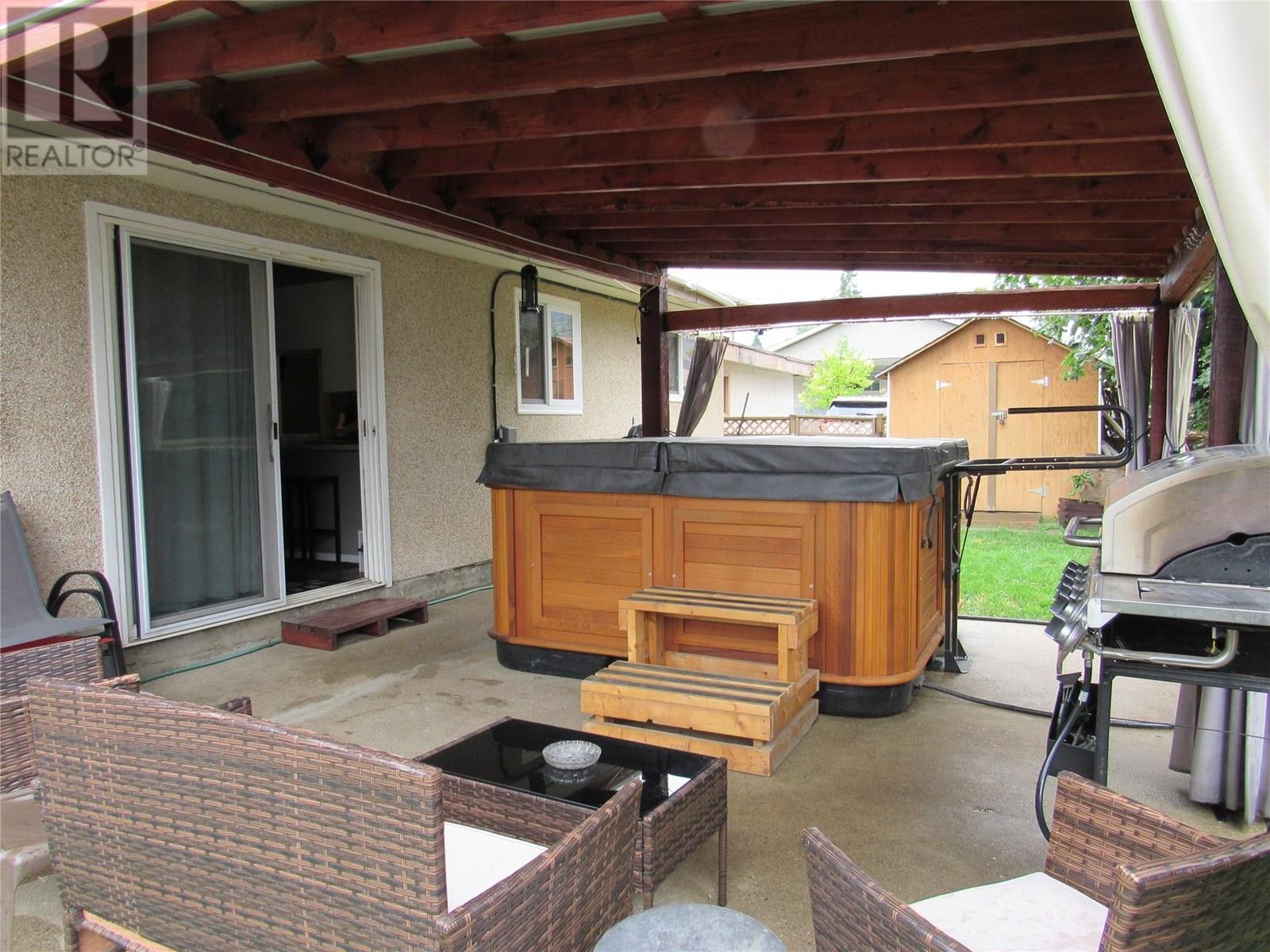 SLIDER FROM DINING ROOM