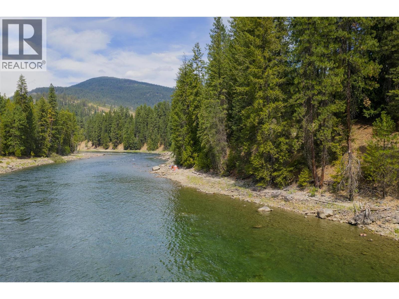 151 feet of river frontage on the iconic Slocan River.
