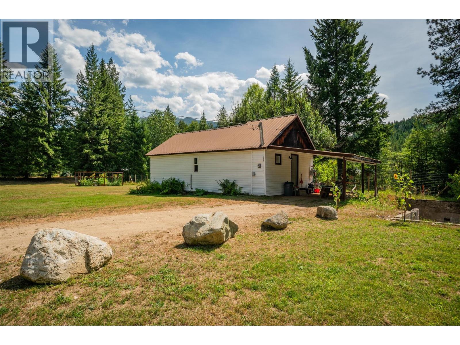 Fully renovated small house.