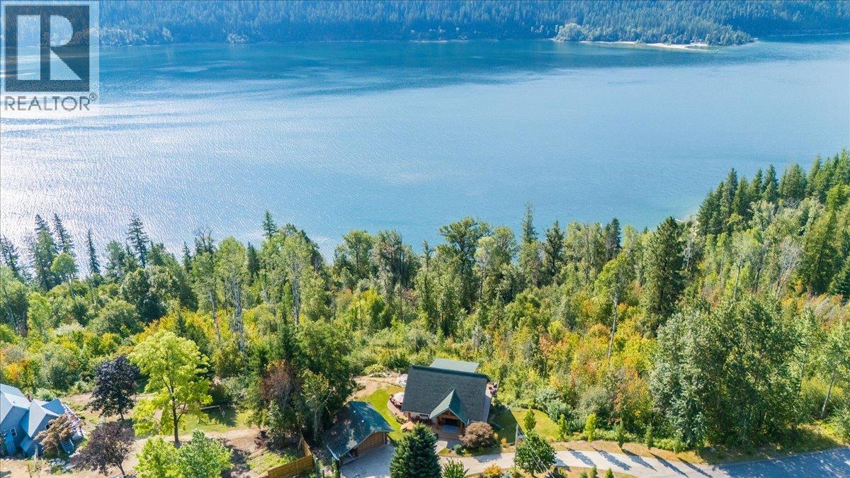2.77 ACRES KOOTENAY LAKE VIEWS