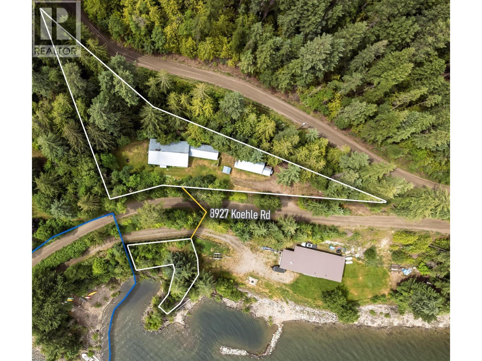Blue lines show public access to the crown land beach
