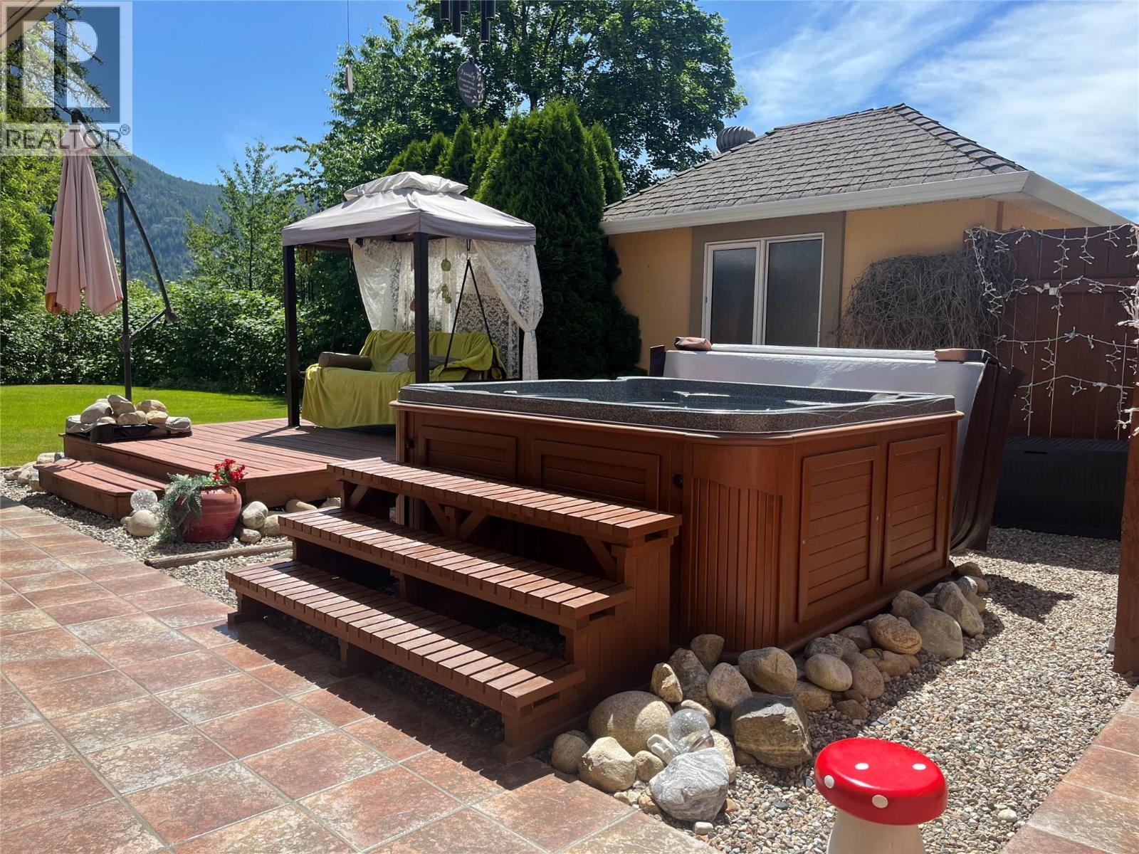 Hot Tub