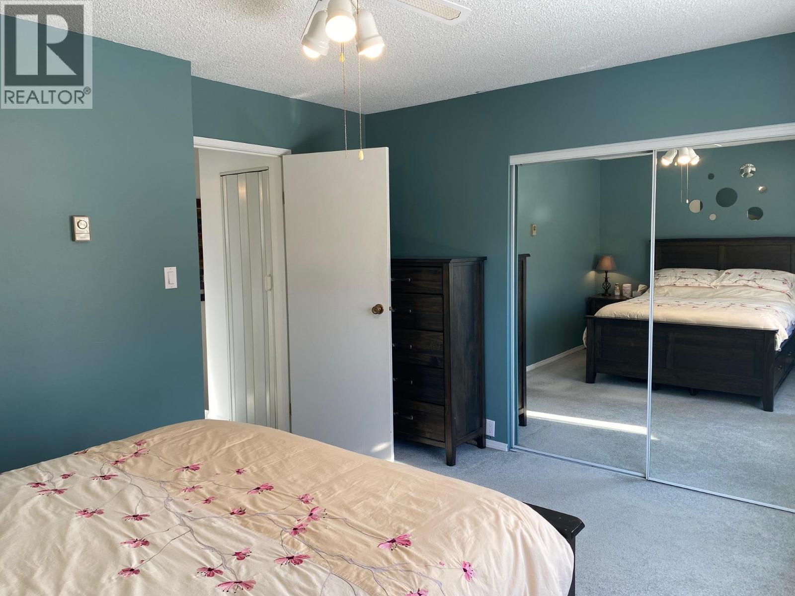 Lots of space for dressers