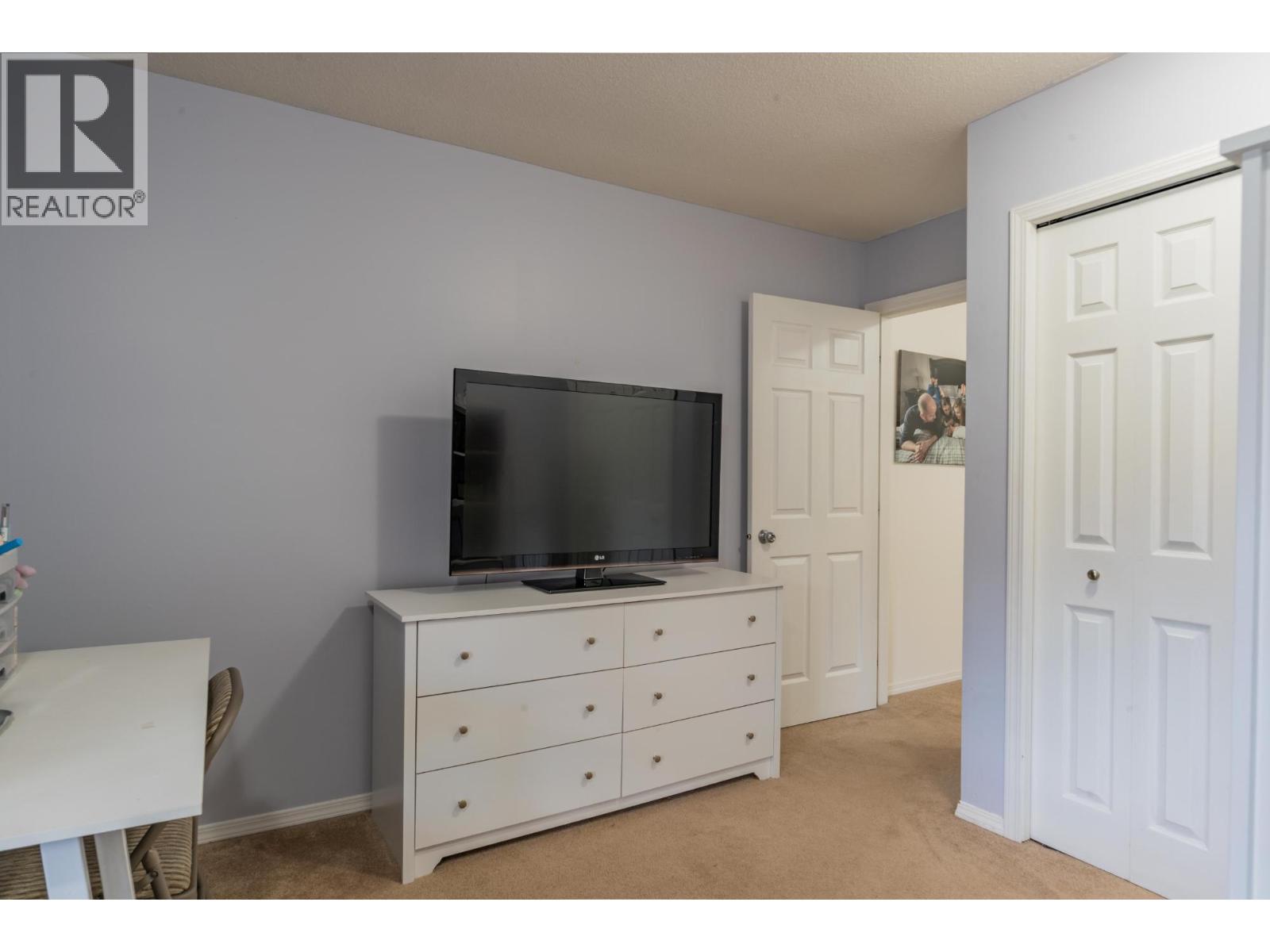 Listing photos from owner occupancy