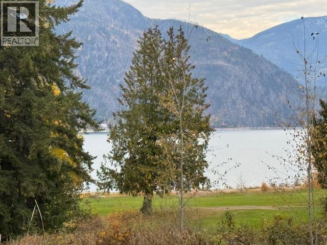 Gold course across from the Highway