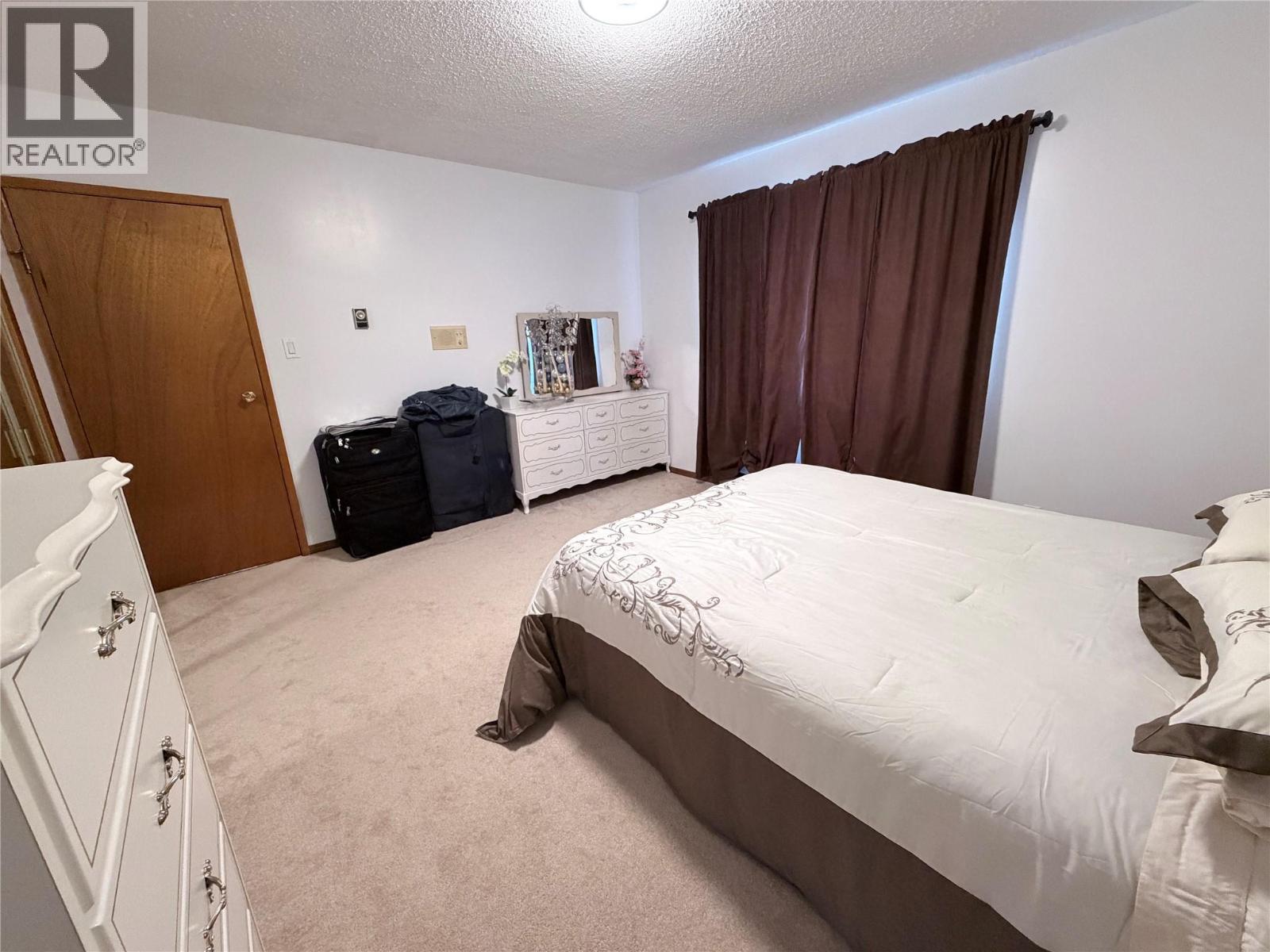 3rd upstairs bedroom