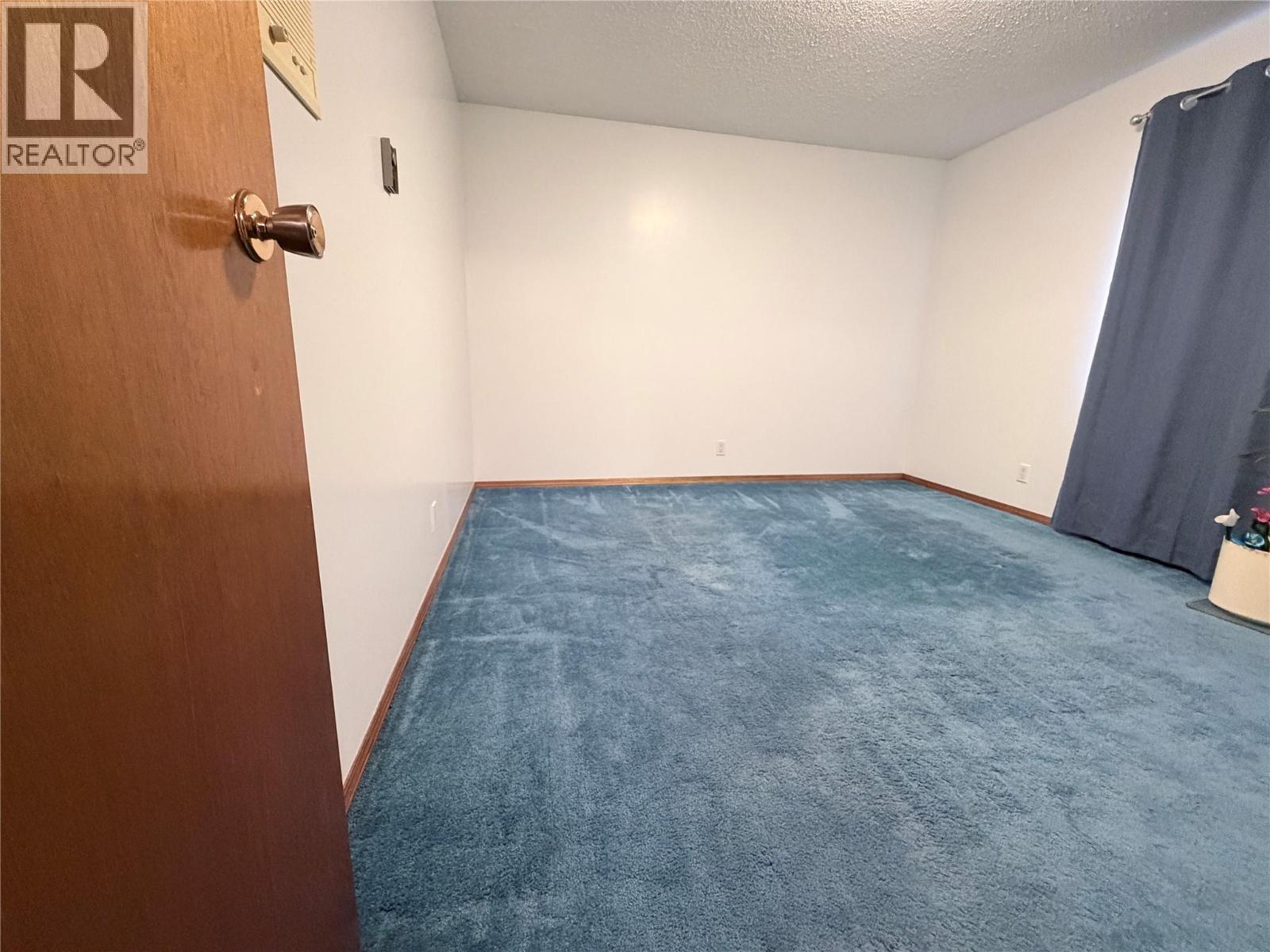 4th upstairs bedroom