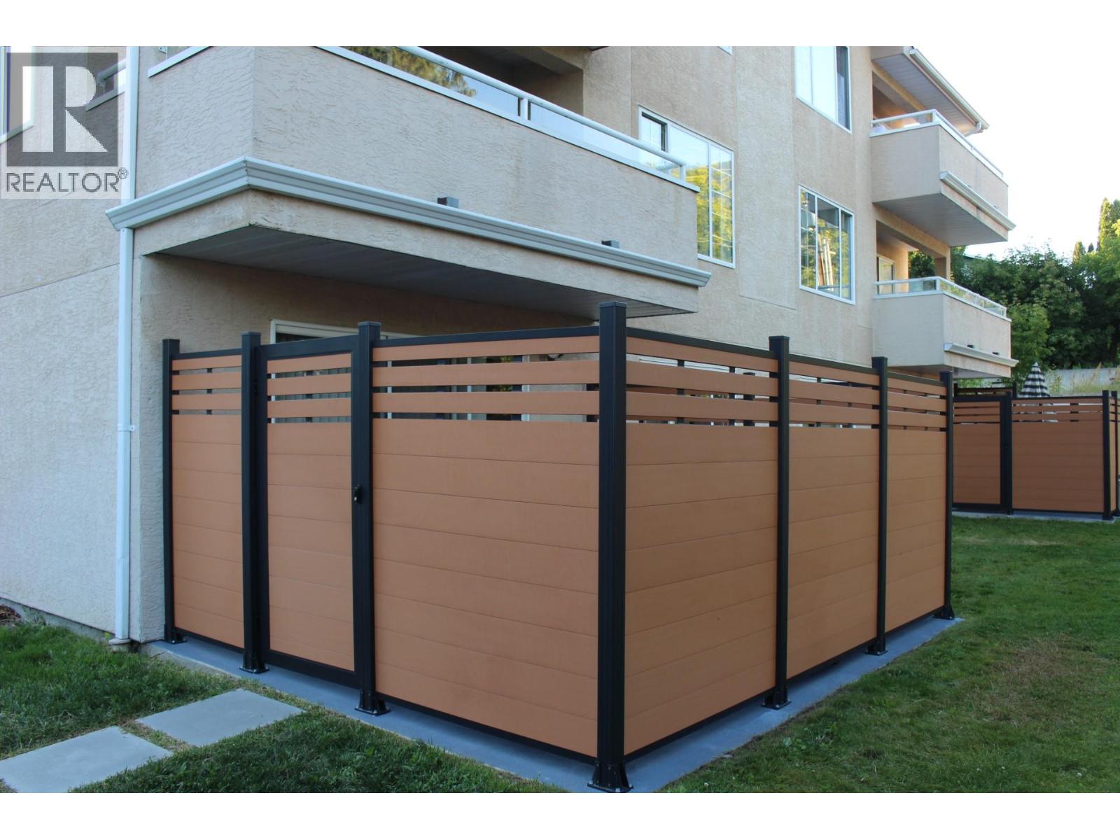 ground level enclosed patio