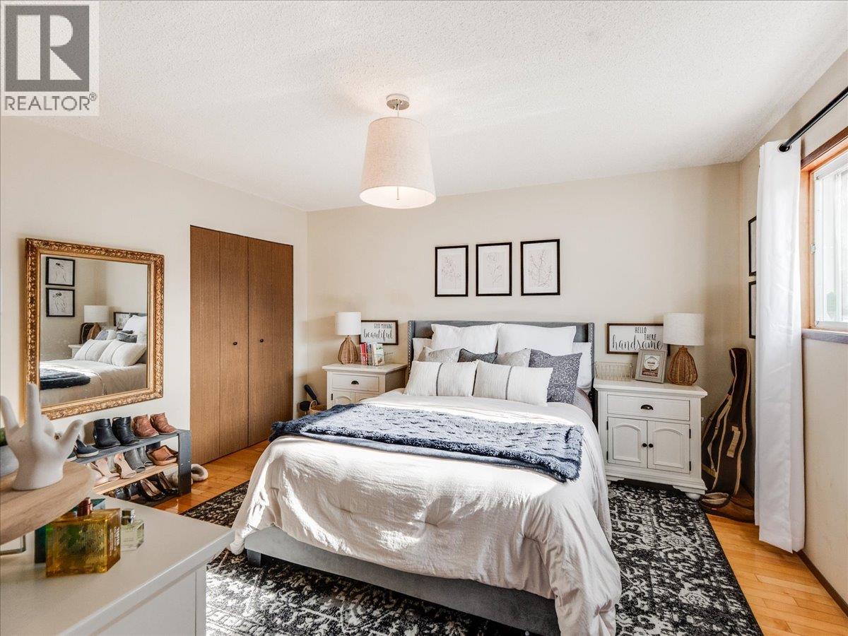 Primary Bedroom w/ Ensuite