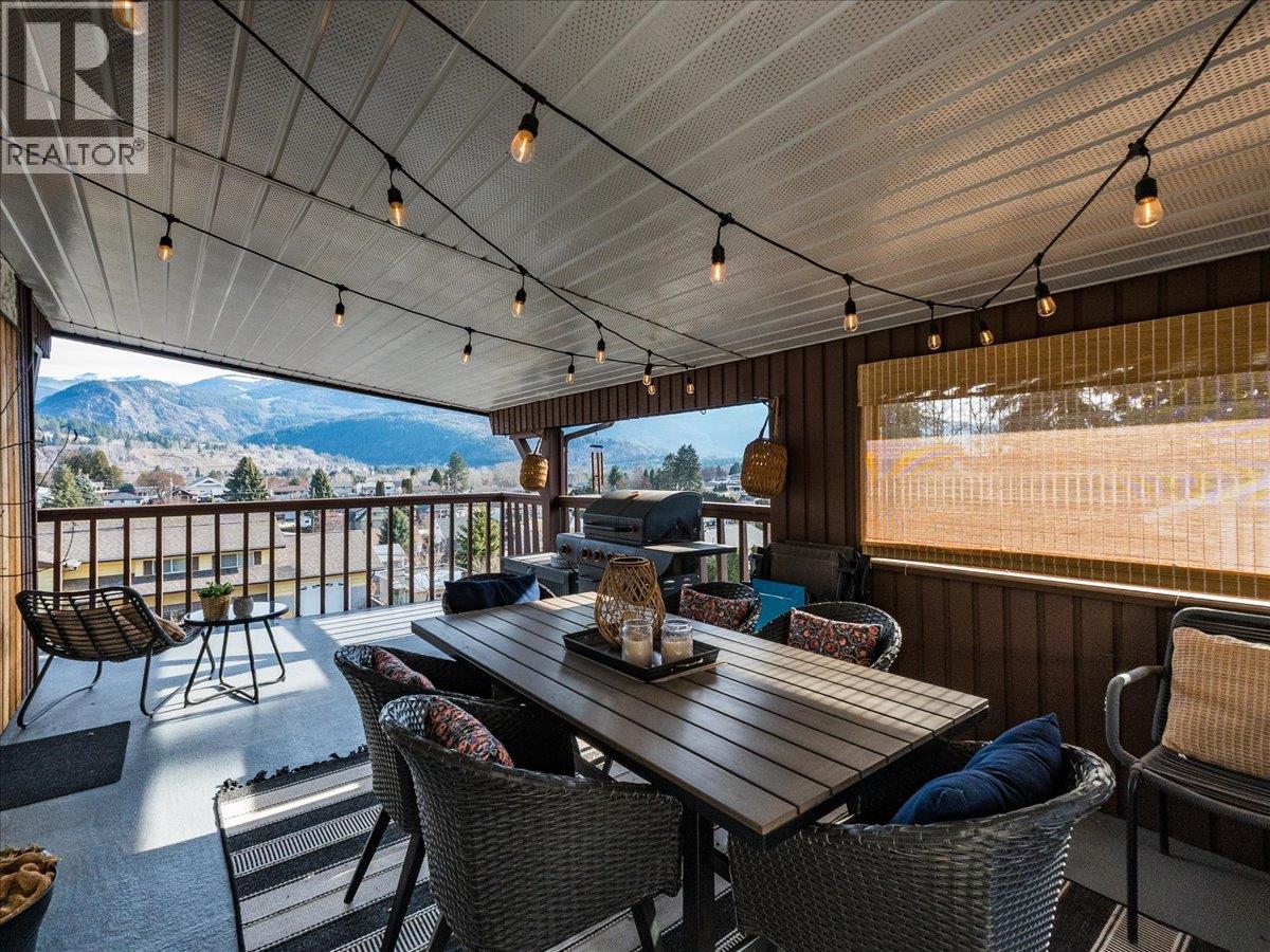 Indoor/Outdoor Living