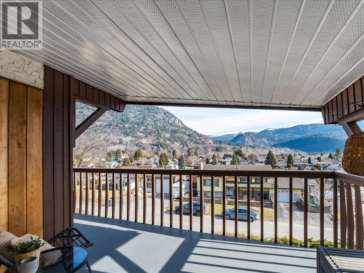 Indoor/Outdoor Living