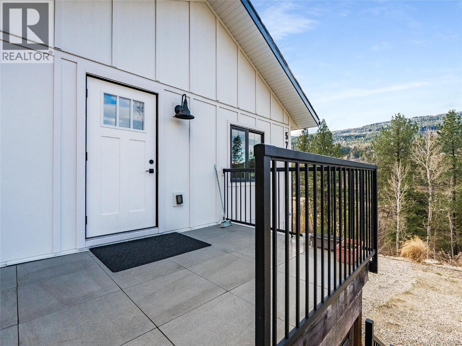 Welcome to your one bedroom one bathroom suite with its own laundry