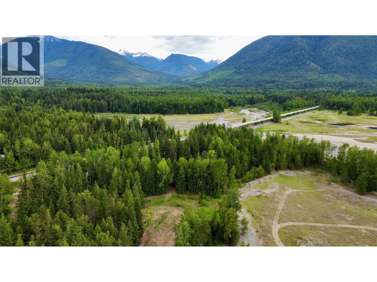 Excellent sun exposure year round