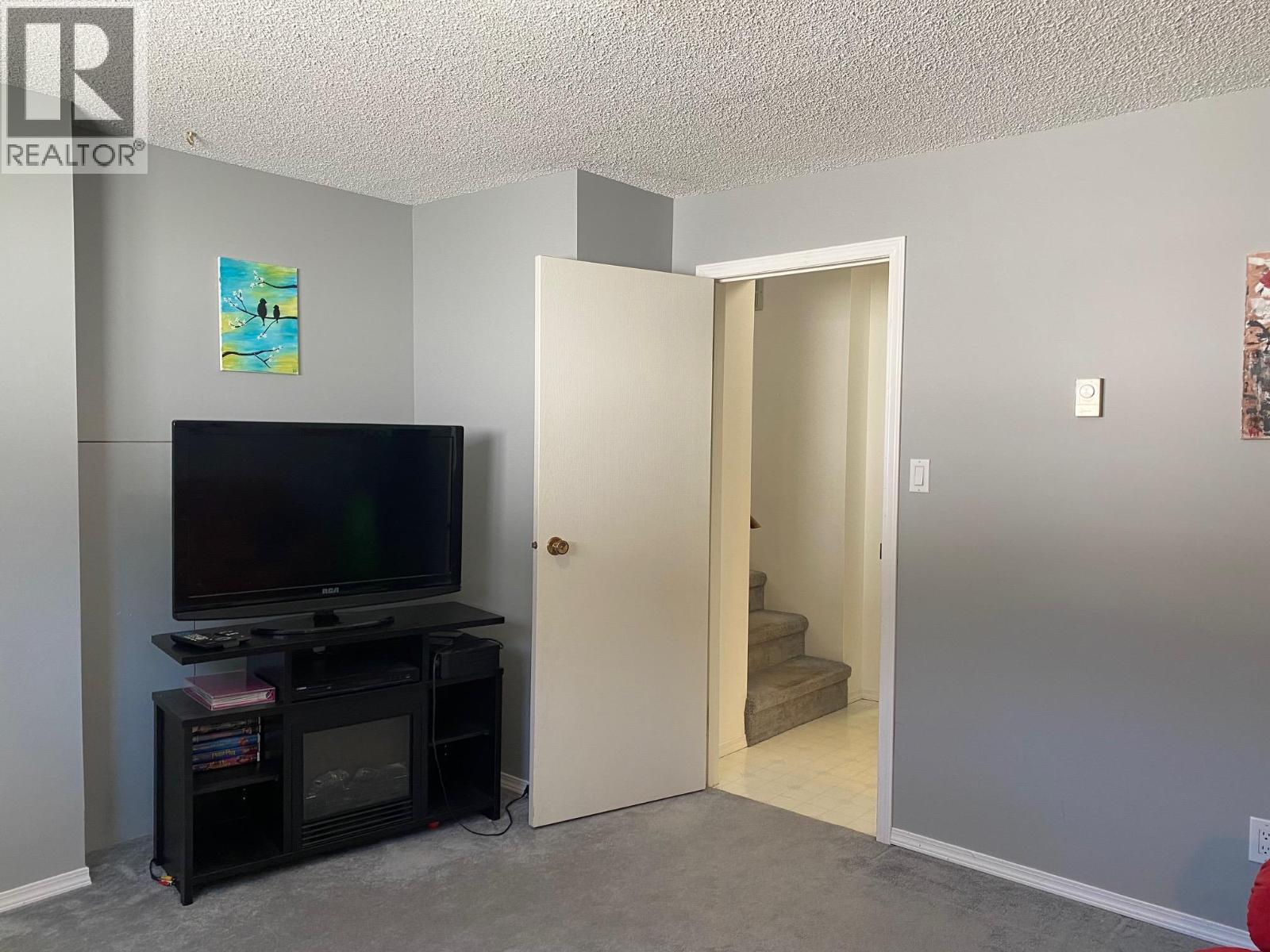 1768 First Street, frame 25