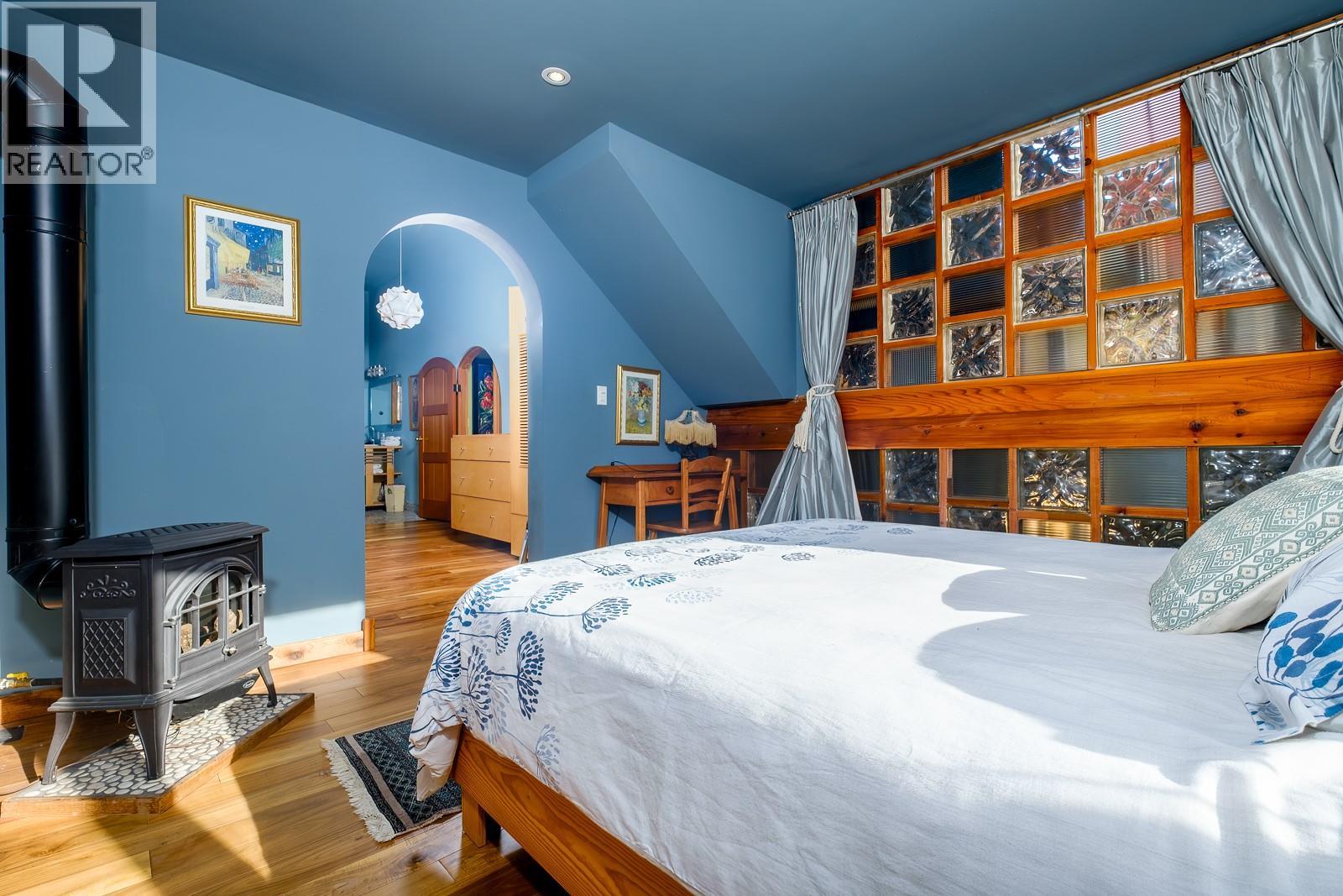 3rd floor main bedroom