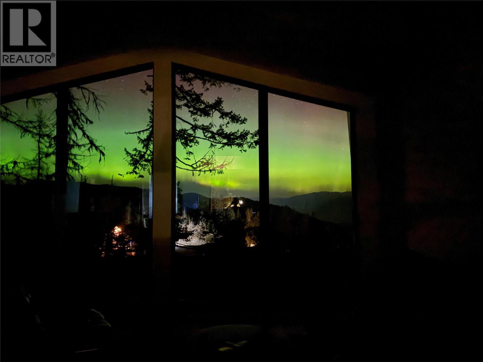 Experience Canada's Northern Lights!