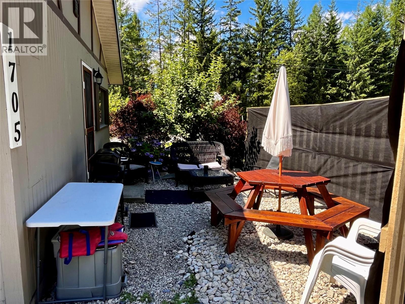 Exterior rental cabin