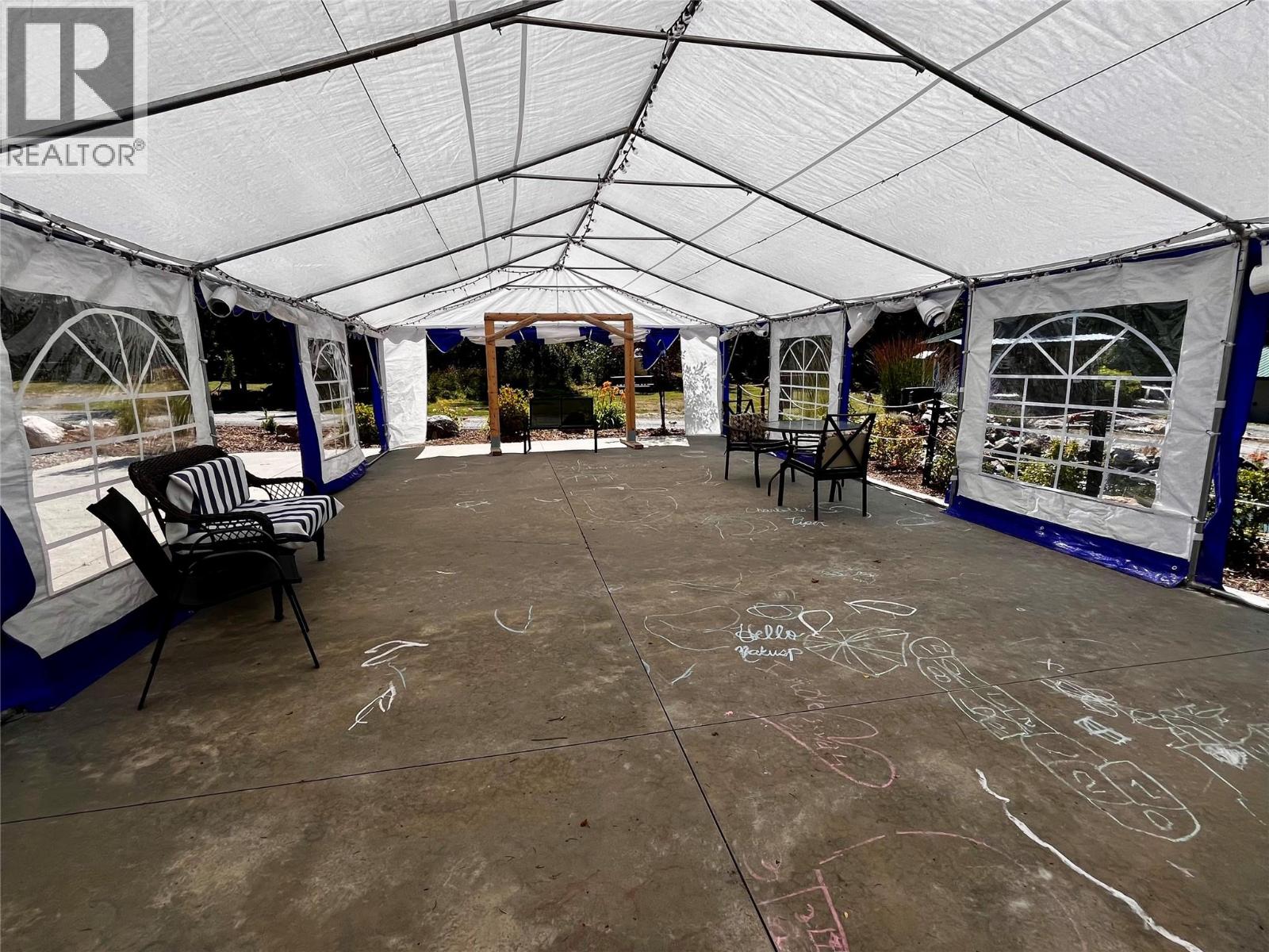 Guest use games area or multi purpose space for rent or guest use. Structure is moveable.