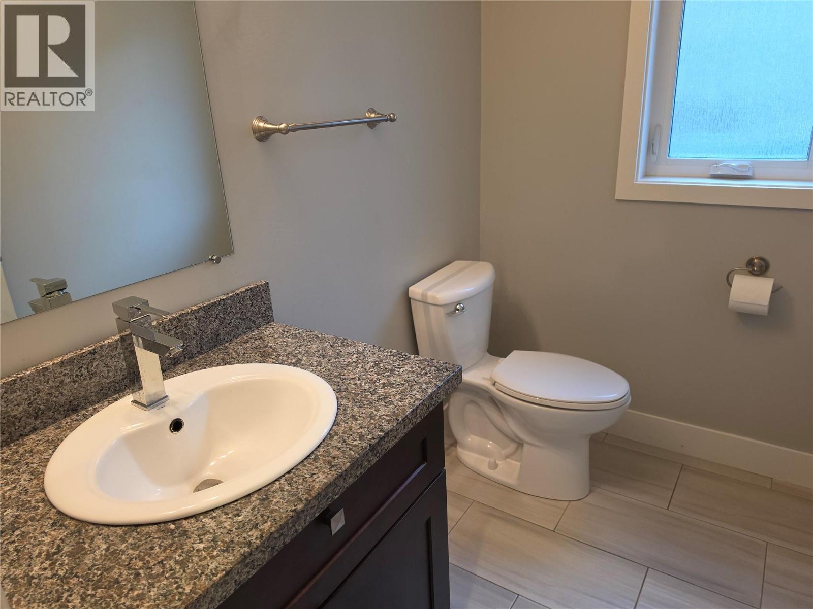 powder room on main