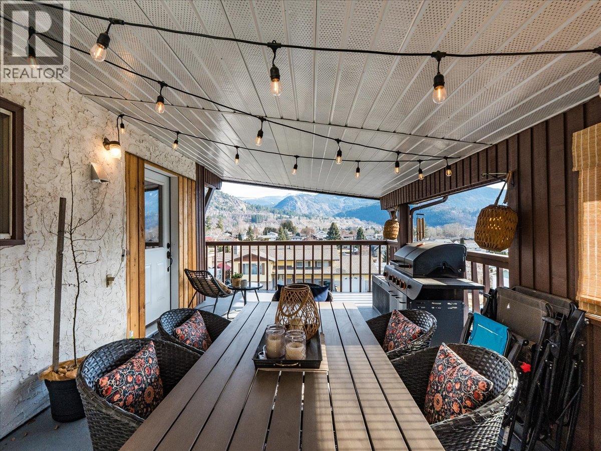Indoor/Outdoor Living