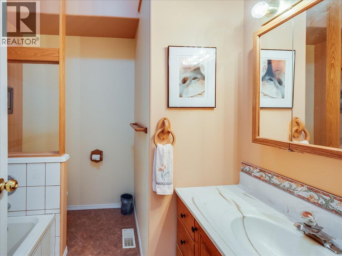 3-piece Main Floor Bathroom