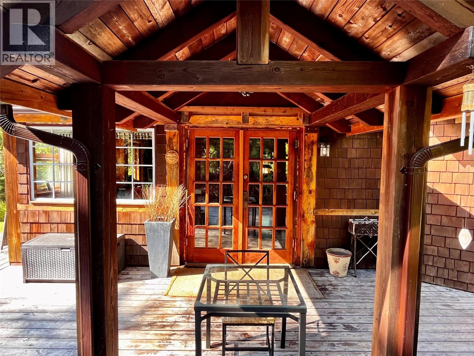 Double french doors to back deck
