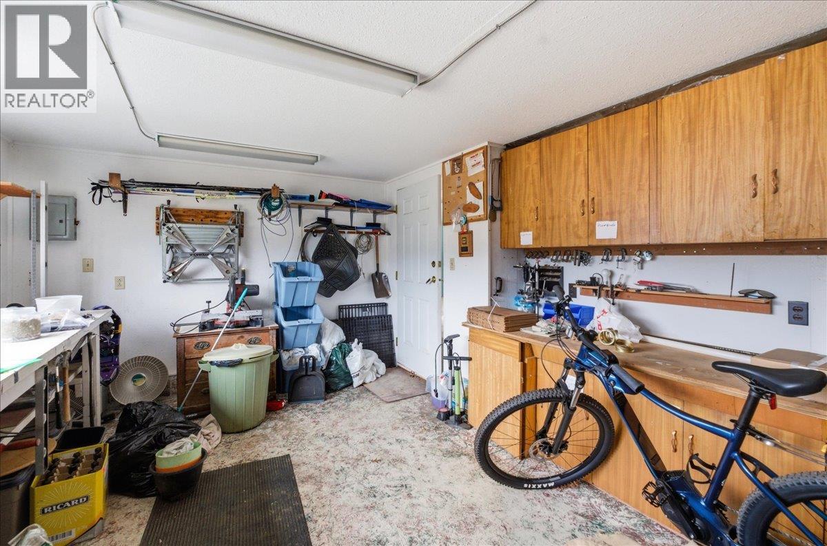 Workshop in carport