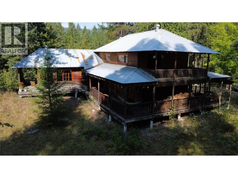 7467 St Thomas Road, frame 2