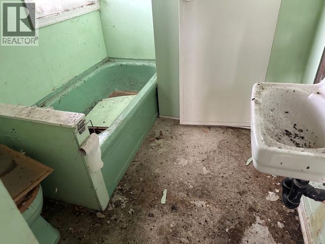 Lower suite not occupied for many years