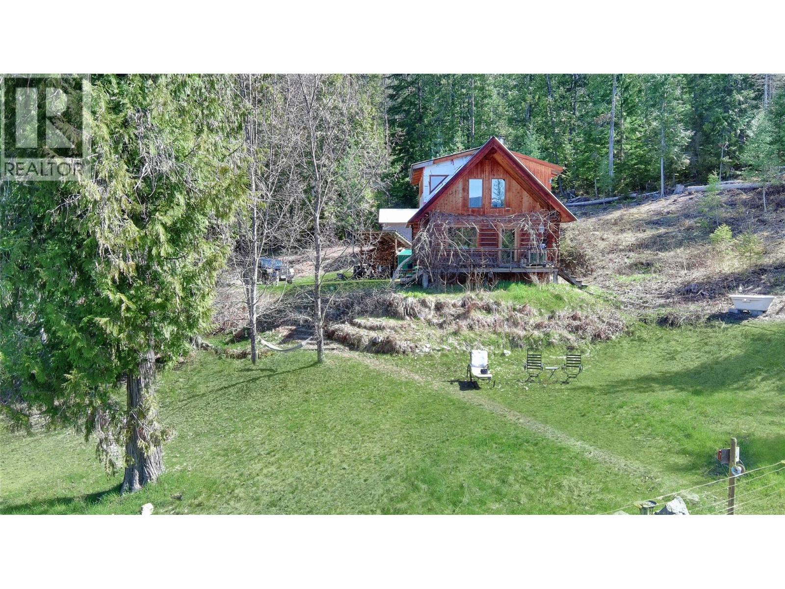 8907 Martens Road, frame 7