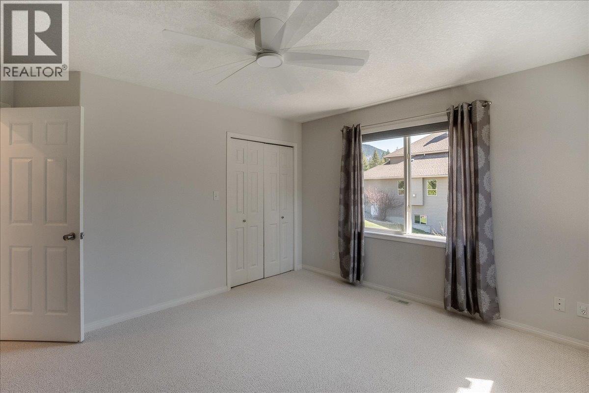 Upstairs bedroom 2