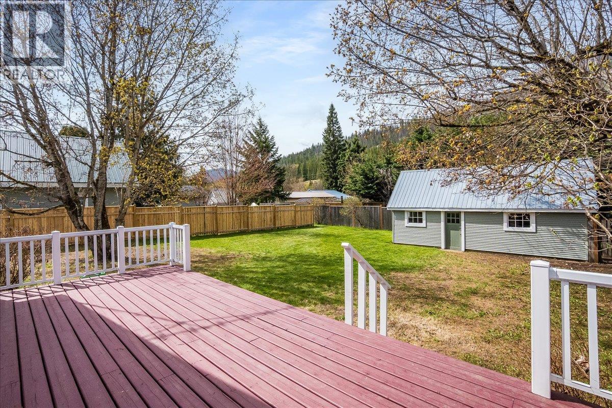 Beautiful and large walkout deck