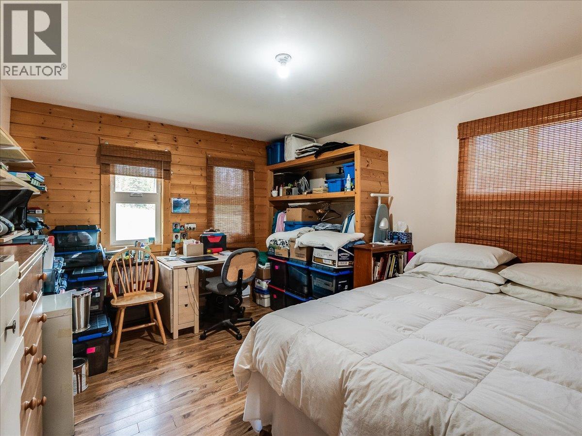 Bedroom in the mobile home.