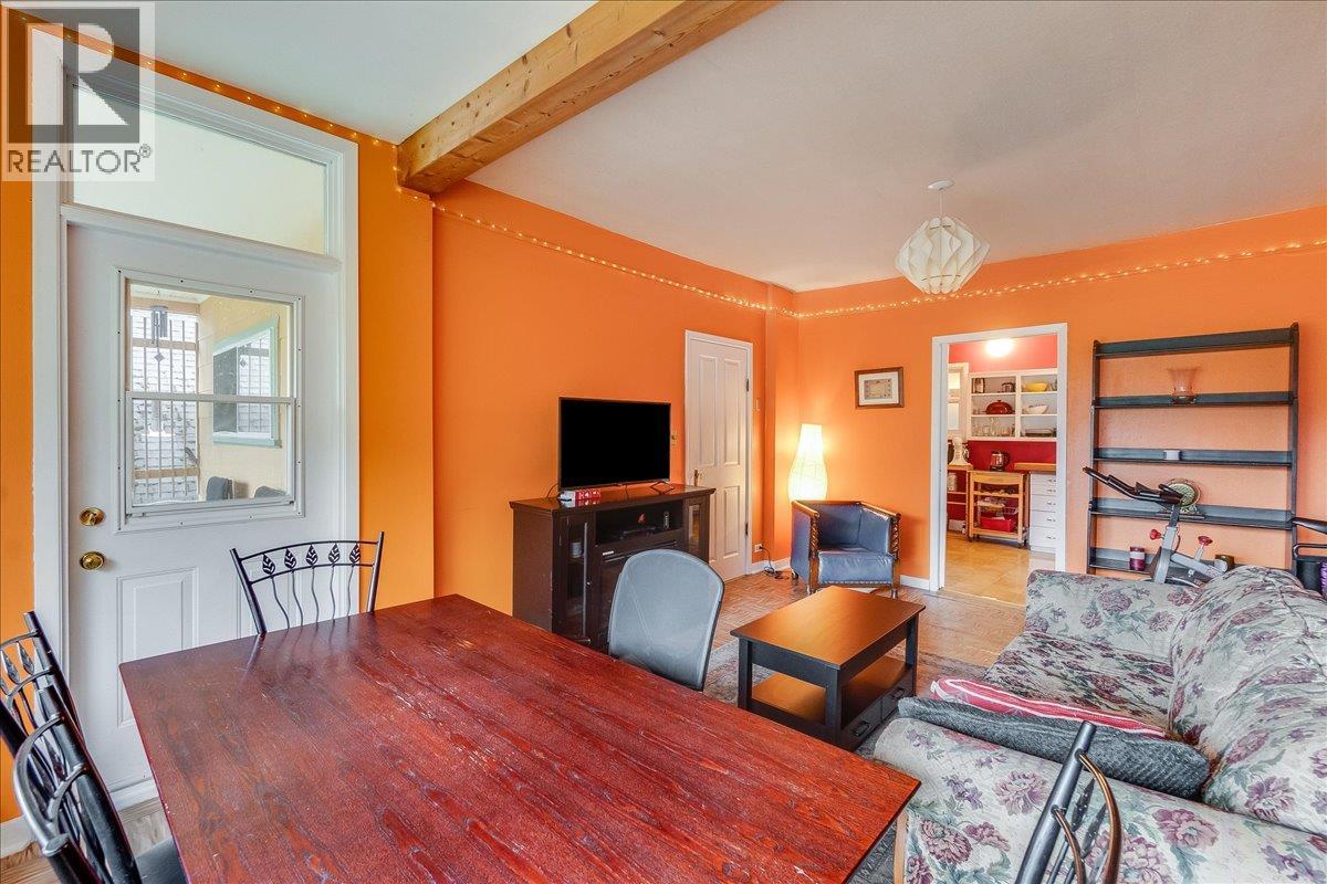 2nd Floor Living Room