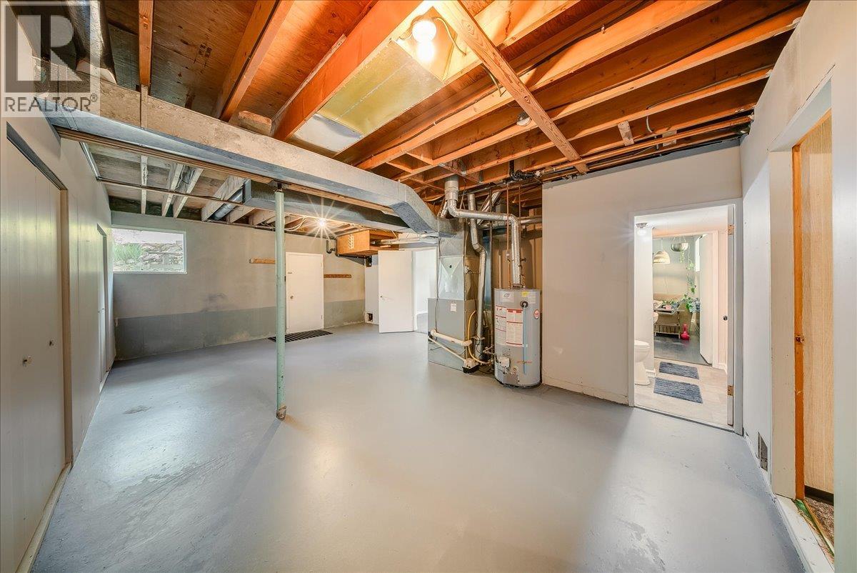 Rec room / Family room / suite potential in basement.