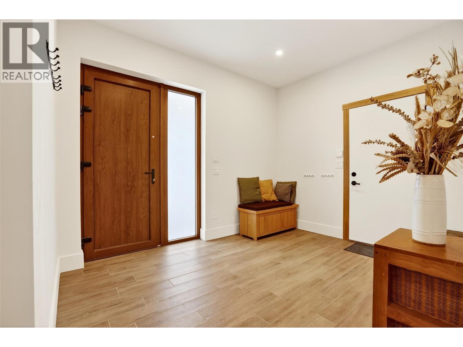 Foyer/Entryway