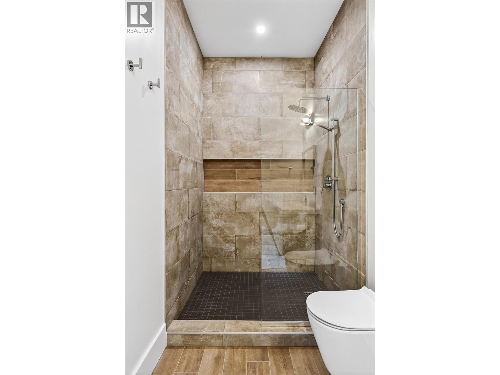 Primary Ensuite