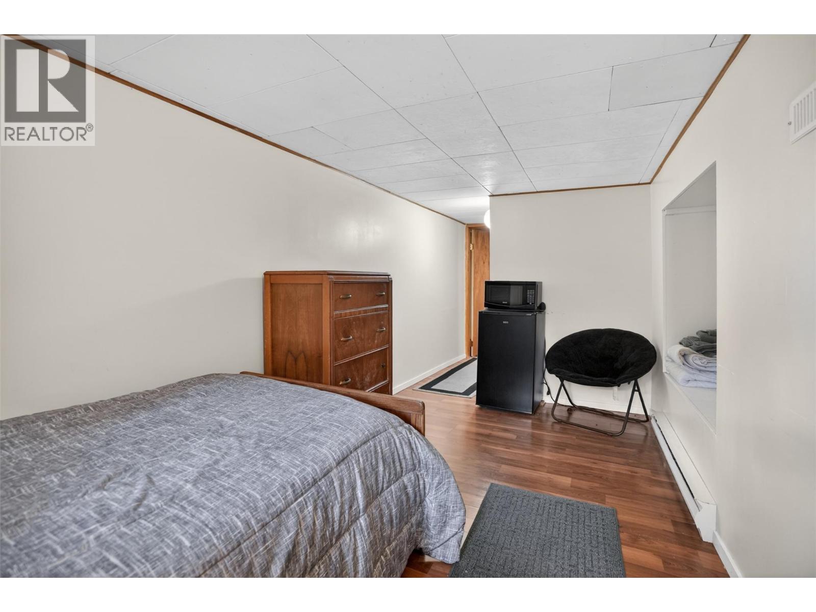 Fifth bedroom in the basement